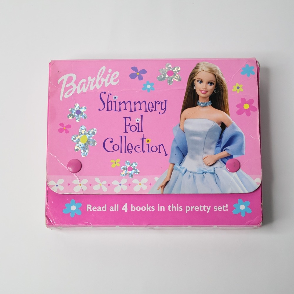 VTG Barbie Shimmery Foil Collection 4 Board Book Set & Carrying Case 2004 Mattel